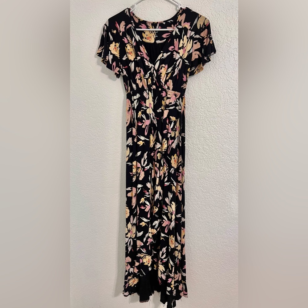 Isabel by Ingrid + Isabel maternity faux wrap floral maternity maxi
